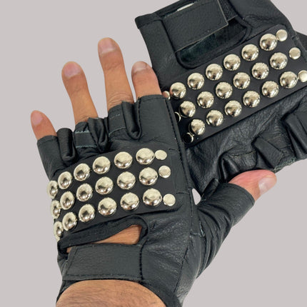 FG107ROUND  STUDDED FINGERLESS GLOVES PAIR