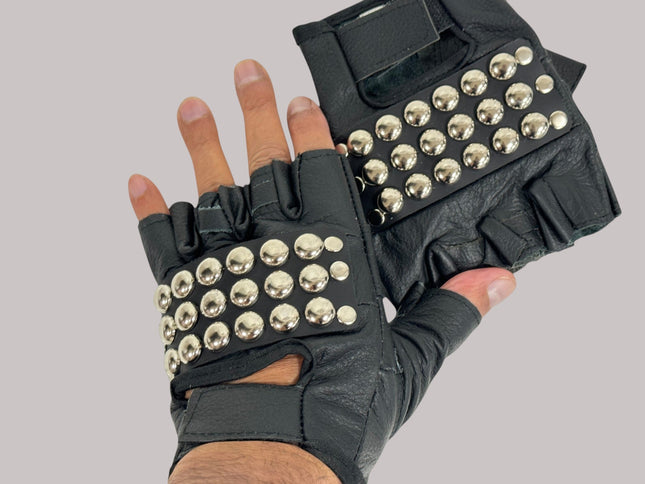 FG107ROUND  STUDDED FINGERLESS GLOVES PAIR