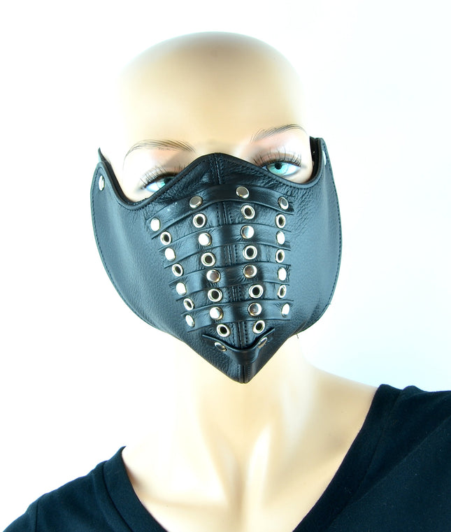 MK103 MASK WITH EYELETS AND RIVETS