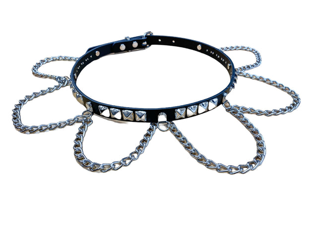 BT572 3/4" WIDE 1/2" PYRAMID STUDDED BELT WITH CHAIN