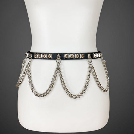 BT572 3/4" WIDE 1/2" PYRAMID STUDDED BELT WITH CHAIN