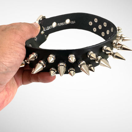 CK109 1/8" BLACK LEATHER CHOKER WITH 1/2" & 1" SPIKES