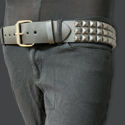 BT104-BS 3 ROW 1/2" BLACK PYRAMID BELT
