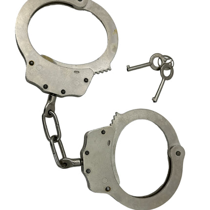 REAL GENERIC POLICE METAL HANDCUFF USA