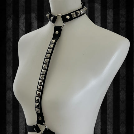 XH166 GIRLS  HARNESS