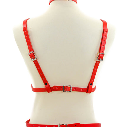 XH210RED MAT RED PENTAGRAM HARNESS WITH PENTA AND CHOKER