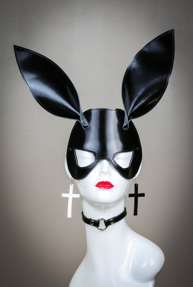 XM101P   PATENT LEATHER BUNNY MASK