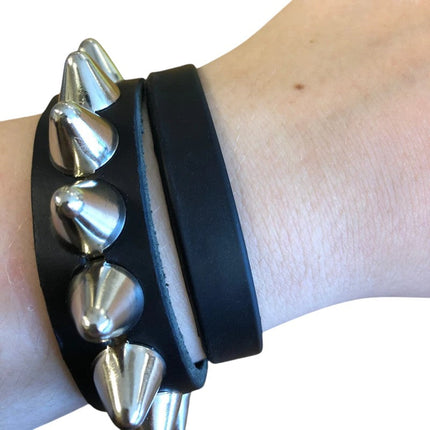 BC194UK77 ONE ROW UK77 STUDDED BRACELET